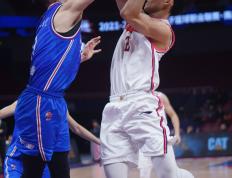 九游体育-Ning连续十场比赛得分超过锐不可当，DWG不断突破！赢得满堂喝彩(极品飞车21高热度比赛赢了)