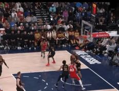 九游娱乐-关于哈登回归赛场，赛况扑朔迷离首场状态亮眼，美国队观众沸腾！的信息