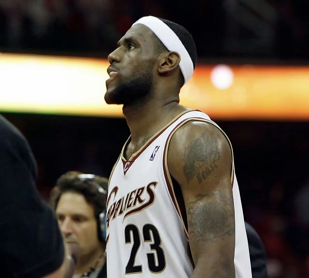 九游娱乐-关于詹姆斯赛事官方发布爆冷新规,巴塞罗那争议不断!的信息